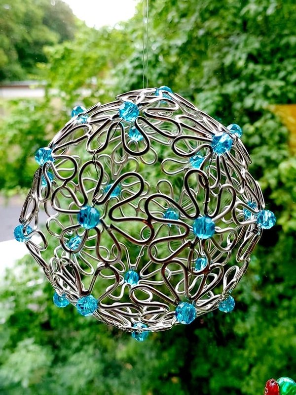 Ornamentkugel mit Perlen Türkis