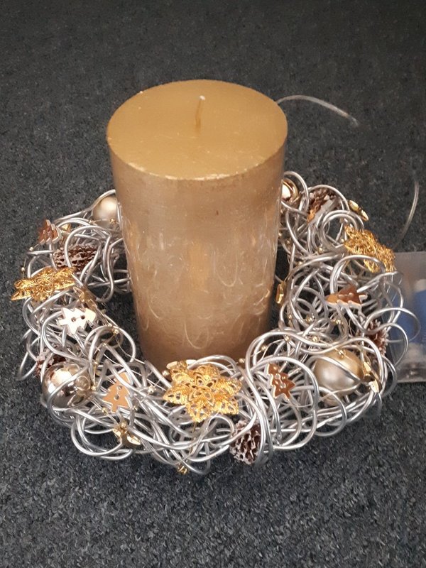 Kerzenkranz aus Aludraht Gold 18 cm Durchmesser