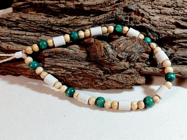EM-Keramik Halsband mit Grünen und Natur Holzperlen